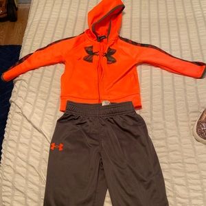 Under Armour Sweatsuit